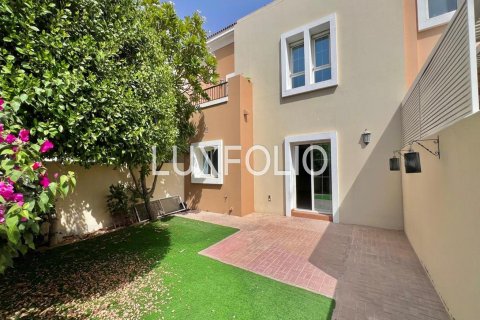 Radhus i Arabian Ranches, Dubai, UAE 3 sovrum, 227 kvm Nr. 628301