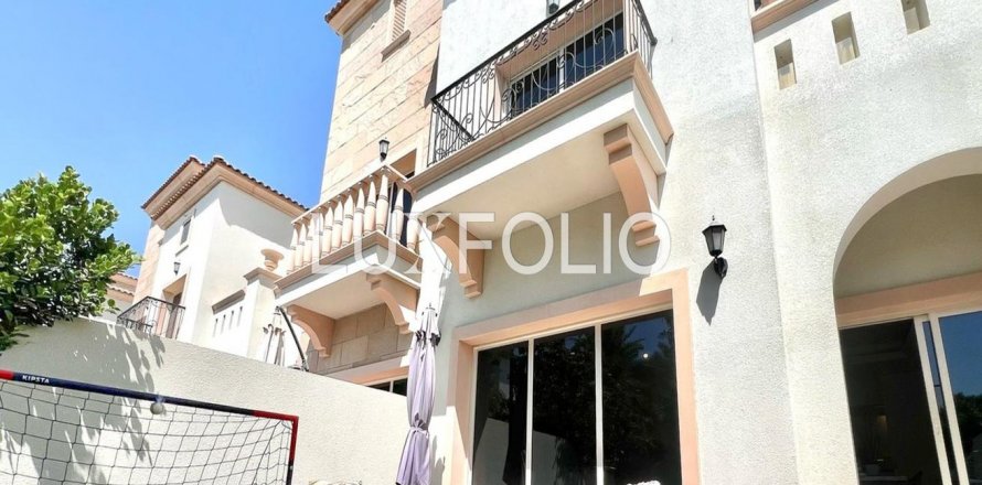 Townhouse sa Jumeirah Golf Estates, Dubai, UAE 3 silid-tulugan, 265 sq.m. № 628302