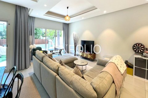 Townhouse sa Jumeirah Golf Estates, Dubai, UAE 3 silid-tulugan, 265 sq.m. № 628302 - larawan 2