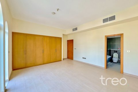 Jumeirah Park, Dubai, संयुक्त अरब अमीरात में विला, 4 बेडरूम, 386.2 वर्ग मीटर, संख्या 761295 - फ़ोटो 8