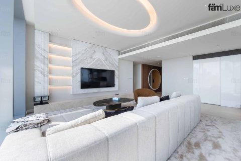 Apartment in Dubai, UAE 3 bedrooms, 196.1 sq.m. № 763095 - photo 7