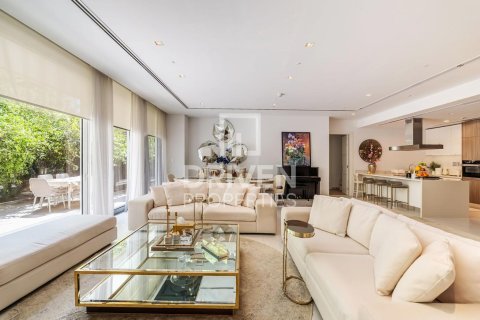 Apartamento en alquiler en Al Barari, Dubai, EAU 1 dormitorio, 242.2 m2 № 754178 - foto 2