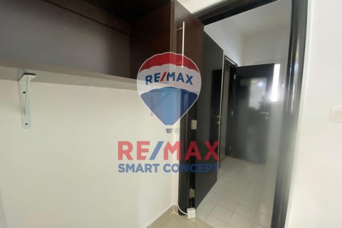 Vila di Al Reef, Abu Dhabi, UAE 4 bilik tidur, 265.5 meter persegi № 532225 - foto 18