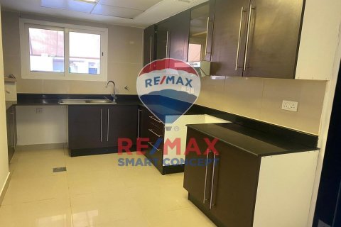 Rumah bandar di Al Reef, Abu Dhabi, UAE 5 bilik tidur, 348.3 meter persegi № 532216 - foto 3