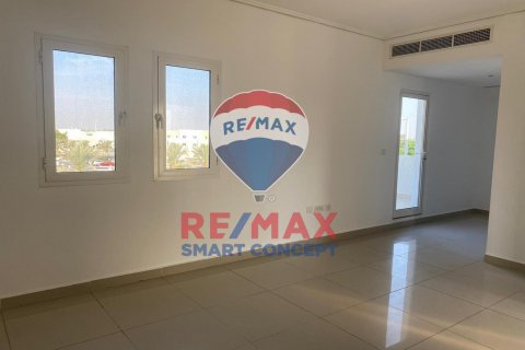 Rumah bandar di Al Reef, Abu Dhabi, UAE 5 bilik tidur, 348.3 meter persegi № 532216 - foto 8