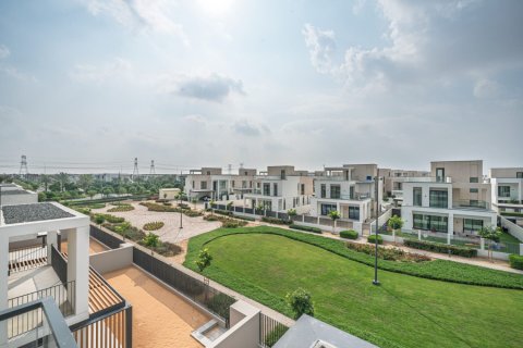 Városi lakóépület itt: Arabian Ranches 3, Dubai, EAE, 4 hálószoba, 448 m², azonosító: 722840 - fénykép 12