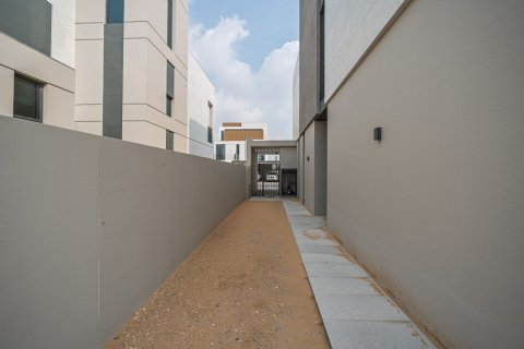 Városi lakóépület itt: Arabian Ranches 3, Dubai, EAE, 4 hálószoba, 448 m², azonosító: 722840 - fénykép 13