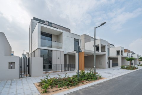 Városi lakóépület itt: Arabian Ranches 3, Dubai, EAE, 4 hálószoba, 448 m², azonosító: 722840 - fénykép 3