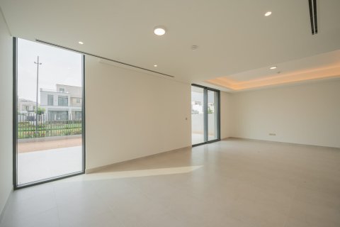 Városi lakóépület itt: Arabian Ranches 3, Dubai, EAE, 4 hálószoba, 448 m², azonosító: 722840 - fénykép 5