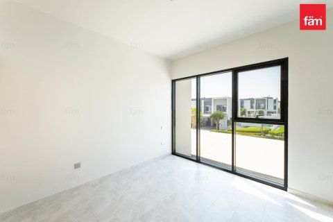 Villetta a schiera in vendita a Dubai, EAU 4 camere da letto, 237.5 mq. № 739557 - foto 9