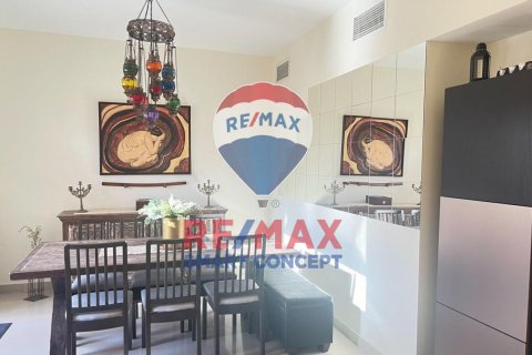 Al Reef, Abu Dhabi, BAE’de satılık villa 4 yatak odası, 225.2 m² No 432989 - fotoğraf 4