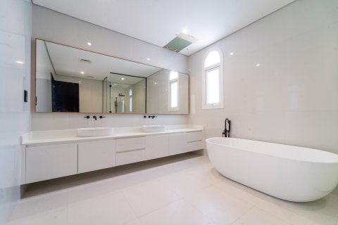 Villa Dubaijā, AAE 6 istabas, 882 m2 Nr. 695940 - attēls 10