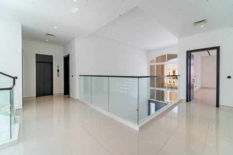 Villa Dubaijā, AAE 6 istabas, 882 m2 Nr. 695940 - attēls 22