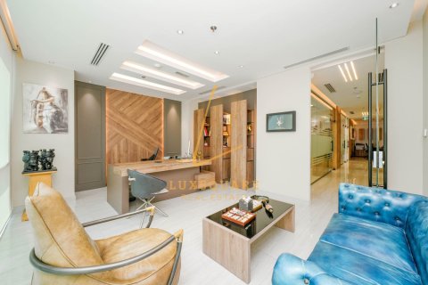 Kontor asukohaga Business Bay, Dubai, AÜE: 181 m² Nr 723184