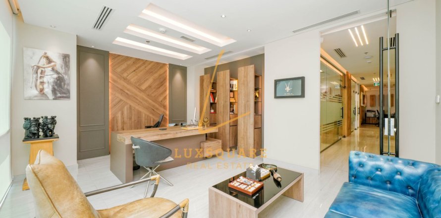 Escritório em Business Bay, Dubai, EAU 181 m2 № 723184