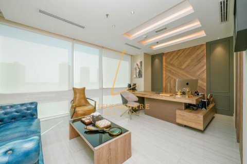 Escritório para arrendamento em Business Bay, Dubai, EAU 181 m2 № 723184 - foto 2