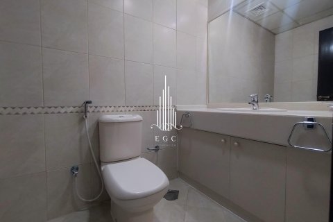 Apartament de închiriat în Hamdan Street, Abu Dhabi, EAU 3 dormitoare, 241.5 mp.  №578701 - poză 19