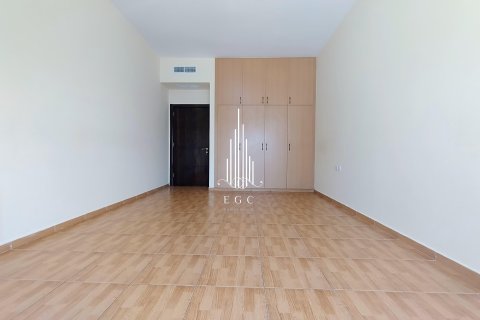 Apartament de închiriat în Hamdan Street, Abu Dhabi, EAU 3 dormitoare, 241.5 mp.  №578701 - poză 10