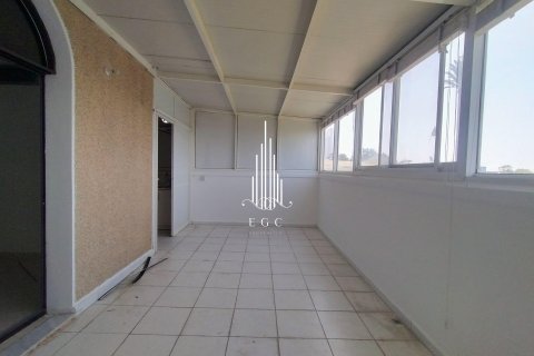 Villa zur Miete in Tourist Club Area, Abu Dhabi, VAE 5 Schlafzimmer, 418.1 m2 Nr. 578704 - Foto 10