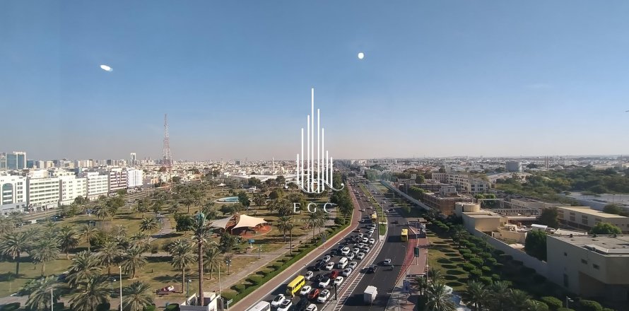 Lakás itt: Al Khalidiya, Abu Dhabi, EAE, 4 hálószoba, 260.1 m², azonosító: 578703