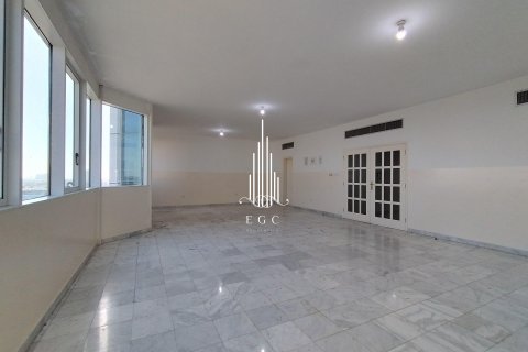 Lakás itt: Al Khalidiya, Abu Dhabi, EAE, 4 hálószoba, 260.1 m², azonosító: 578703 - fénykép 5