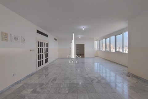 Lakás itt: Al Khalidiya, Abu Dhabi, EAE, 4 hálószoba, 260.1 m², azonosító: 578703 - fénykép 2