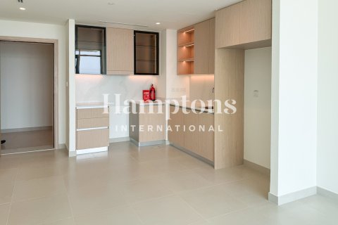 Apartment in The Views, Dubai, UAE 2 bedrooms, 112.87714500 sq.m. № 758141 - photo 9