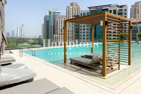 Apartment in The Views, Dubai, UAE 2 bedrooms, 112.87714500 sq.m. № 758141 - photo 16