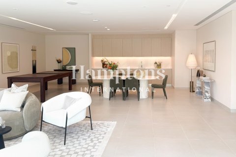 Apartment in The Views, Dubai, UAE 2 bedrooms, 112.87714500 sq.m. № 758141 - photo 7