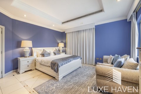 Villa te huur in Palm Jumeirah, Dubai, VAE 4 slaapkamers, 496.47 vr.m., nr 338566 - foto 6