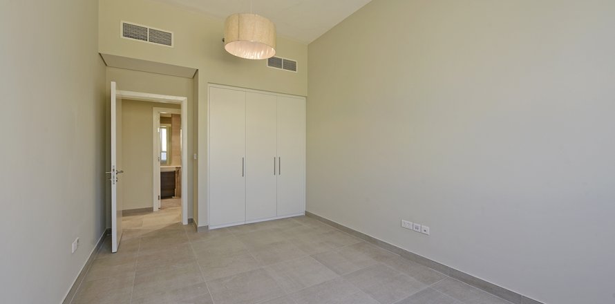 Квартира в Аль-Барша, Дубай, ОАЕ 2 спальні, 132.94м2 № 751173
