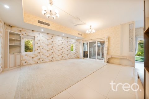 Villa Dubai Land, Dubaijā, AAE 4 istabas, 309.27 m2 Nr. 758804 - attēls 13