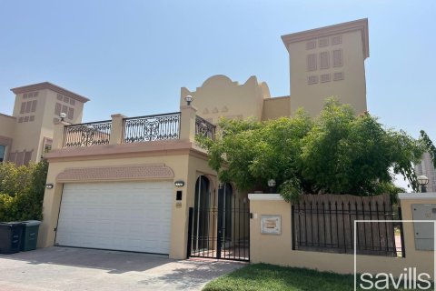 Вілла в Jumeirah Village Triangle, Дубай, ОАЕ 4 спальні, 681.44м2 № 755205