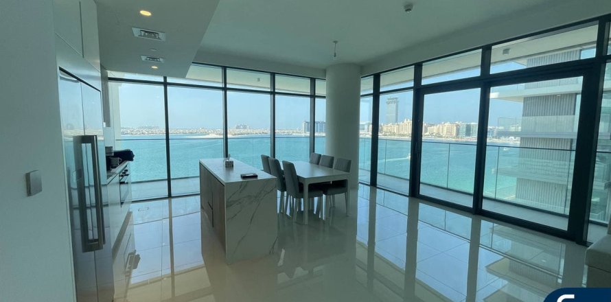 Byt v Dubai Harbour, Dubai, SAE 3 ložnice, 179 m² Č.: 671198