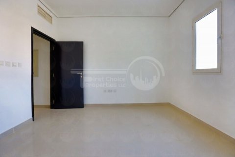 Villa en alquiler en Al Reef, Abu Dhabi, EAU 5 dormitorios, 348.4 m2 № 407210 - foto 7