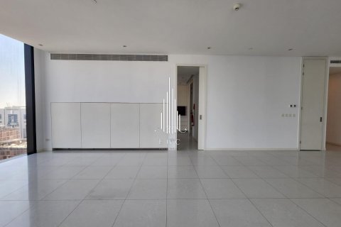 Apartment in Corniche Road, Abu Dhabi, UAE 4 bedrooms, 204.4 sq.m. № 535335 - photo 13