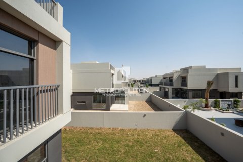 Townhouse in Dubai South (Dubai World Central), Dubai, UAE 4 bedrooms, 368 sq.m. № 664499 - photo 27