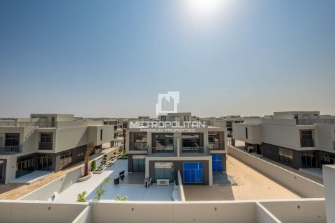 Townhouse in Dubai South (Dubai World Central), Dubai, UAE 4 bedrooms, 368 sq.m. № 664499 - photo 6
