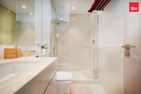 Appartement te huur in Downtown Dubai (Downtown Burj Dubai), Dubai, VAE 2 slaapkamers, 102.8 vr.m., nr 763522 - foto 15