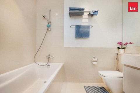 Appartement te huur in Downtown Dubai (Downtown Burj Dubai), Dubai, VAE 2 slaapkamers, 102.8 vr.m., nr 763522 - foto 16