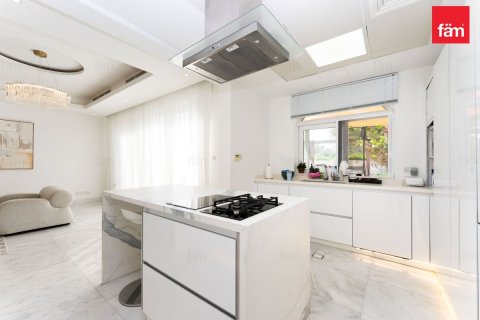 Vila u Dubai, UAE 3 spavaćih soba, 254.9 m2 Br. 687228 - fotografija 4