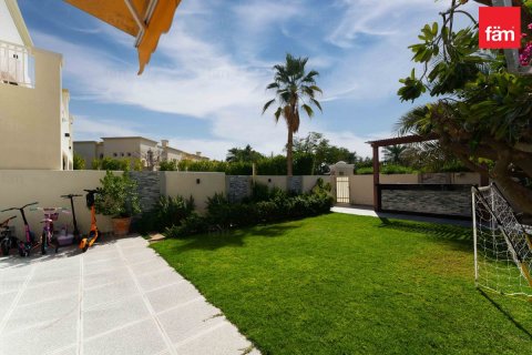 Vila u Dubai, UAE 3 spavaćih soba, 254.9 m2 Br. 687228 - fotografija 20