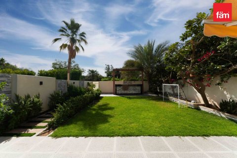 Vila u Dubai, UAE 3 spavaćih soba, 254.9 m2 Br. 687228 - fotografija 18