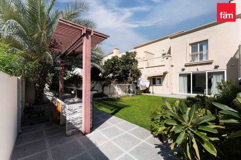 Vila u Dubai, UAE 3 spavaćih soba, 254.9 m2 Br. 687228 - fotografija 17