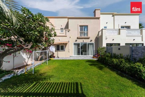 Vila u Dubai, UAE 3 spavaćih soba, 254.9 m2 Br. 687228 - fotografija 25