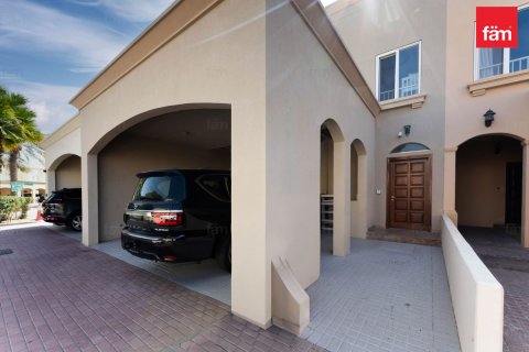 Vila u Dubai, UAE 3 spavaćih soba, 254.9 m2 Br. 687228 - fotografija 22