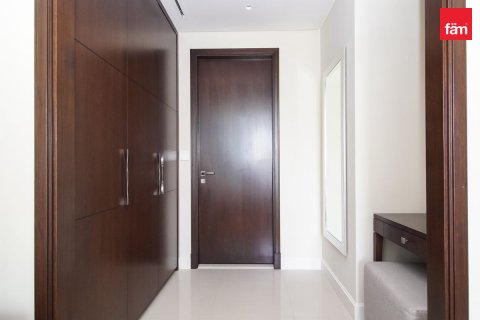 Apartamento para arrendamento em Downtown Dubai (Downtown Burj Dubai), Dubai, EAU 1 quarto, 79.3 m2 № 766602 - foto 13