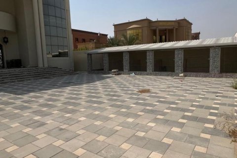 ویلا برای فروش در  Seih Al Uraibi، Ras Al Khaimah، امارات متحده عربی  6 خوابه ، 1394 متر مربع ، شماره 735022 - تصویر 4