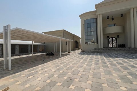 ویلا برای فروش در  Seih Al Uraibi، Ras Al Khaimah، امارات متحده عربی  6 خوابه ، 1394 متر مربع ، شماره 735022 - تصویر 2