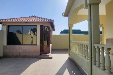 ویلا برای فروش در Khuzam، Ras Al Khaimah، امارات متحده عربی 5 خوابه ، 650 متر مربع ، شماره 735026 - تصویر 4
